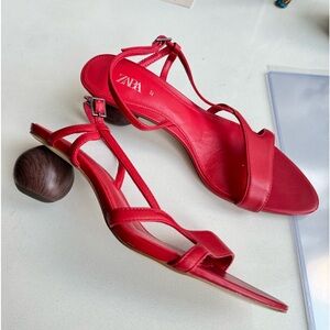 Zara size 37, good condition, wood round heels